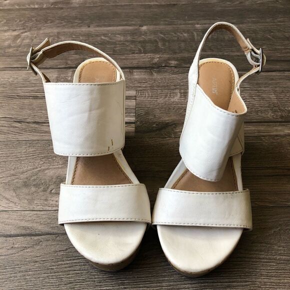 2/$20 Apt 9 White Wedge Cork Heel Strappy Heels Sandal - Picture 3 of 7